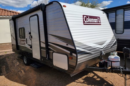Mesa AZ 2020 18ft couples trailer Coleman lightweight