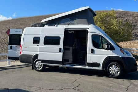 RV Rental riverside,California-(CA)