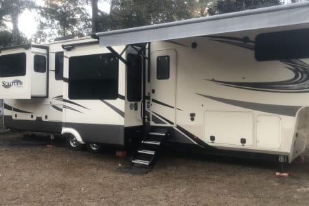 Dog Friendly Grand Design Solitude w/ Outdoor Grill and Tons of Storage