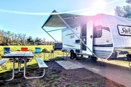 Thurman RV Cozy Camper