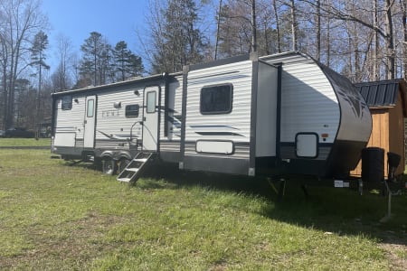 2021 Bunkhouse Family Get Away