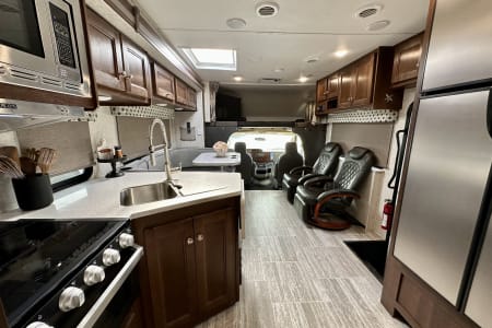 Apache JunctionRV rentals