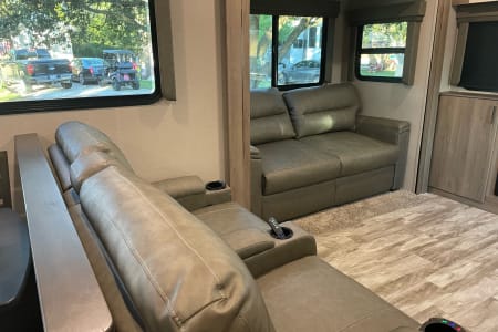 RV Rental san-antonio,Texas-(TX)