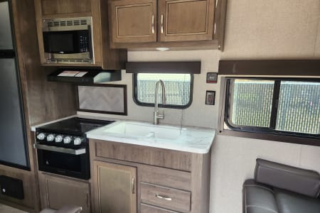 WhitneyLakesProvincialPark Rv Rentals