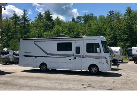 Oregon Coast Explorer - 2018/19 Class A RV Our Winnebago Intent