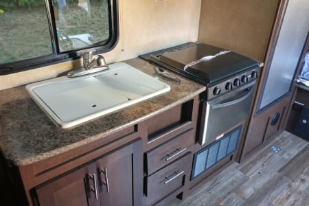 EmarLakesProvincialPark Rv Rentals