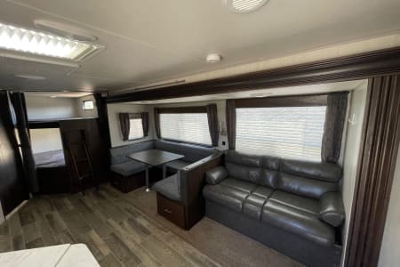 RV Rental bakersfield,California-(CA)