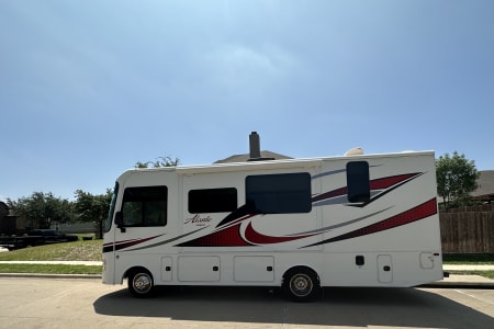 Jayco Alante, Small enough it's easy to drive, Big enough for the FAM!