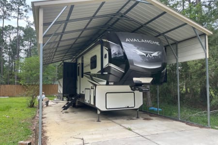 2020 Keystone RV Avalanche