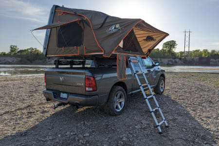 Tuff Stuff Alpha Rooftop Tent + 2012 Dodge Ram 1500