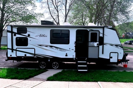 2022 East to West Alta Travel Trailer