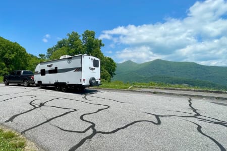 CampfireLodgings–Asheville Rv Rentals