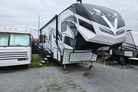 HollisterRV rentals