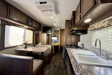 Apache JunctionRV rentals