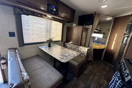 Apache JunctionRV rentals