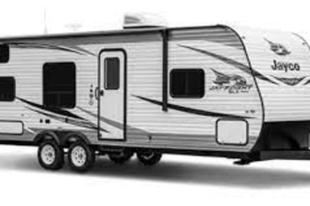 2020 Jayco Jay Flight SLX - Clean and Comfortable Sleeps 8-10