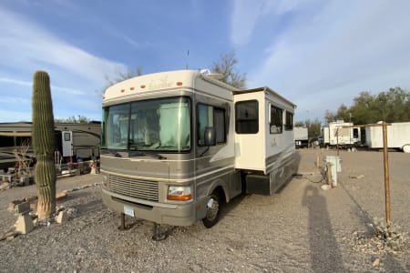 Inver Grove Heights MN 2000 Fleetwood Bounder