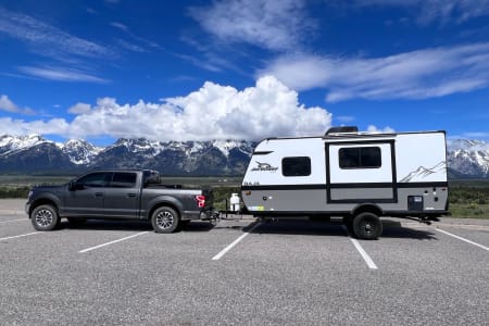 2022 Jayco Jay Flight SLX Baja Edition