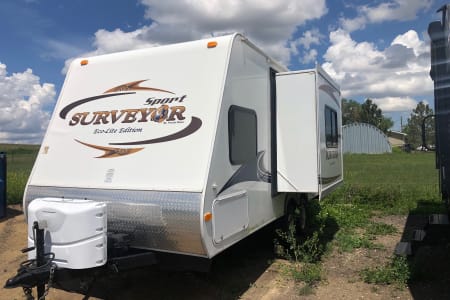 2010 Forest River Surveyor Sport Montana Happy Campers!