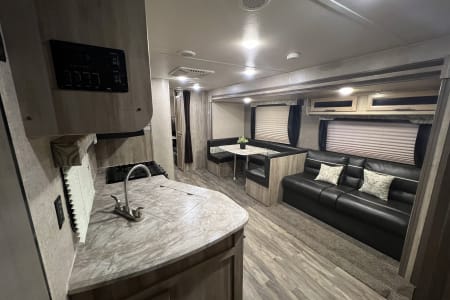 RV Rental fresno,California-(CA)