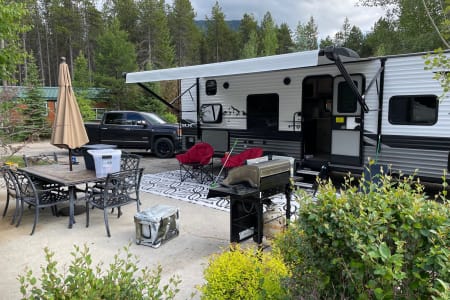 2023 Jayco Jay Flight delivered to your campsite.