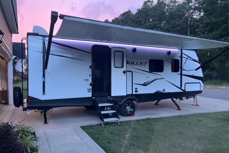 2021 Keystone RV Bullet Ultra Lite 250BHS -  Sleeps 8!