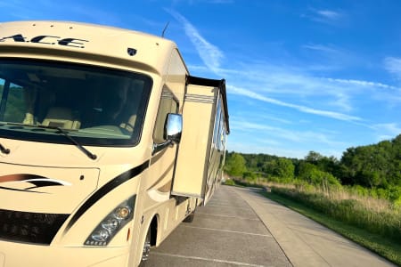 RompFest Rv Rentals