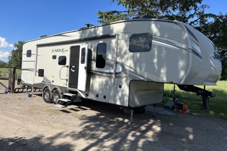 2018 Jayco Eagle HT, outdoor kitchen/bbq, automatic awning