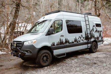 Bountiful UT Flowstate Rides LUXURY 2022 Mercedes Sprinter 170 4x4