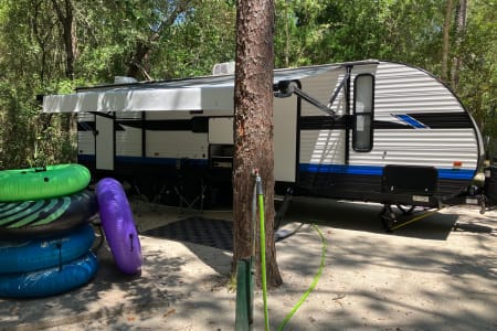 2023 Salem 263bhxl Airbnb on Wheels (Delivery and setup only)