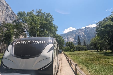 NEW Travel Trailer w/ Bunkhouse & KING size Bed