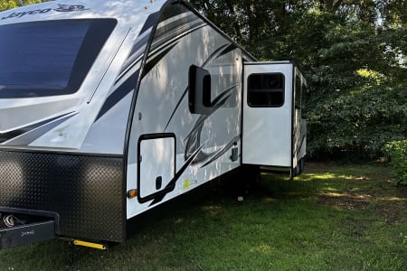 Luxury Meets Nature: 2021 Jayco White Hawk RV for Your Next Outdoor Getaway