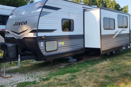 2023 Jayco Jay Flight w/ Bunkhouse