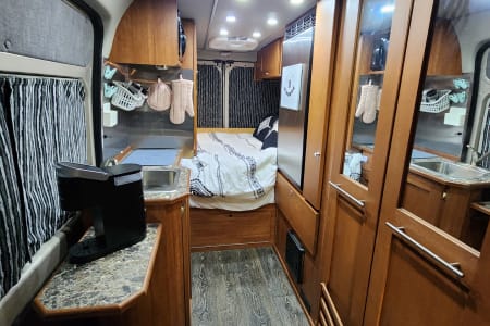 RV Rental des-moines,Iowa-(IA)