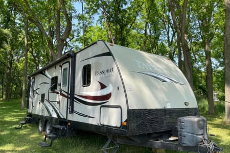 2015 Keystone Passport Ultra Lite, Easy to tow, great for large families