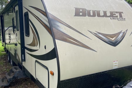 35' 2015 Keystone RV Bullet Ultra Lite