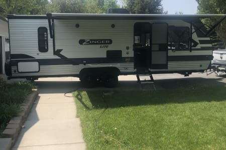 2022 Crossroads RV Zinger Lite