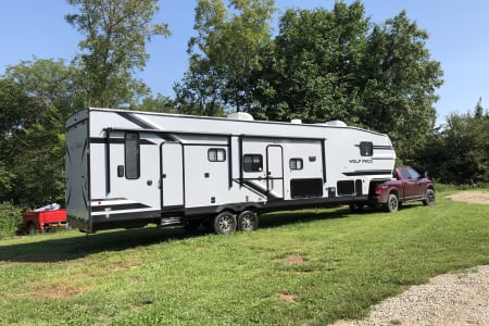 2020 Forest River Wolf Pack 41ft 5th wheel toy hauler