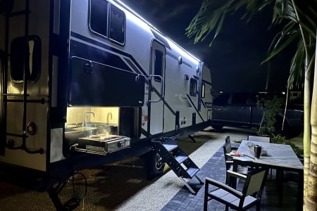 HialeahRV rentals