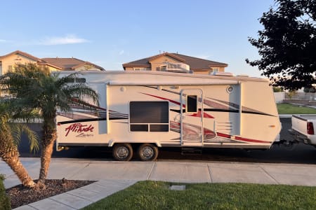 RV Rental riverside,California-(CA)