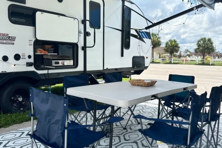 FREE NIGHT with 7 DAY BOOKING! SLEEPS 10!