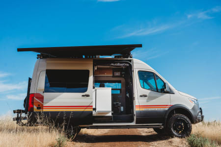 RV Rental fresno,California-(CA)