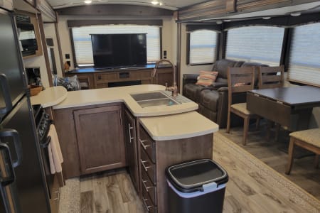 BearButteStatePark Rv Rentals