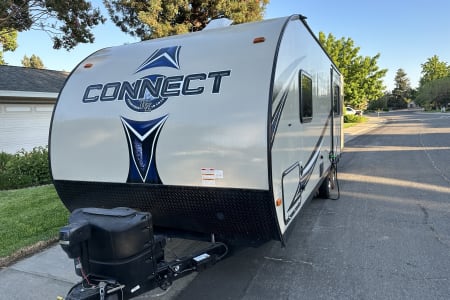Sacramento CA 2017 KZ Connect By Forrest River -Clean. Like New-
