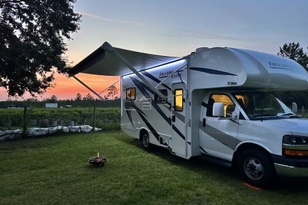 2023 Thor Freedom Elite *PET FRIENDLY*