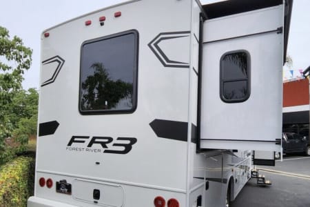 Simi ValleyRV rentals