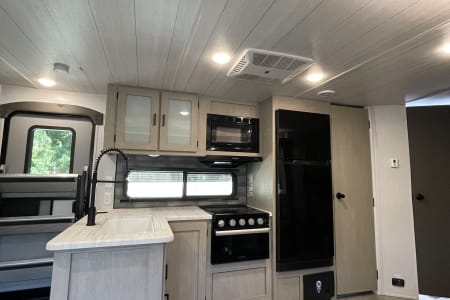 RV Rental bakersfield,California-(CA)