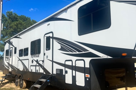 2020 Heartland Torque 371 ToyHauler