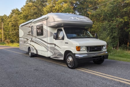 Altoona 2008 Ford Class C Deluxe Motorhome