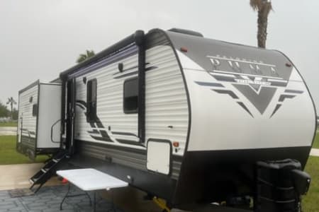 2022 Palomino Puma (Cozy Getaway)